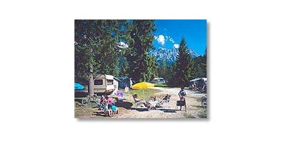 Campingplätze - Grillen mit Holzkohle möglich - Mittenwald - Naturcampingpark Isarhorn
