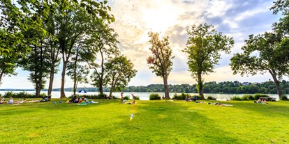 Campingplätze - Bänke und Tische für Zelt-Camper - Bayern - Camping am Pilsensee