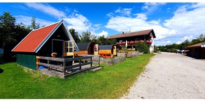 Campingplätze - Grillen mit Holzkohle möglich - Deutschland - Terrassen-Camping am Richterbichl