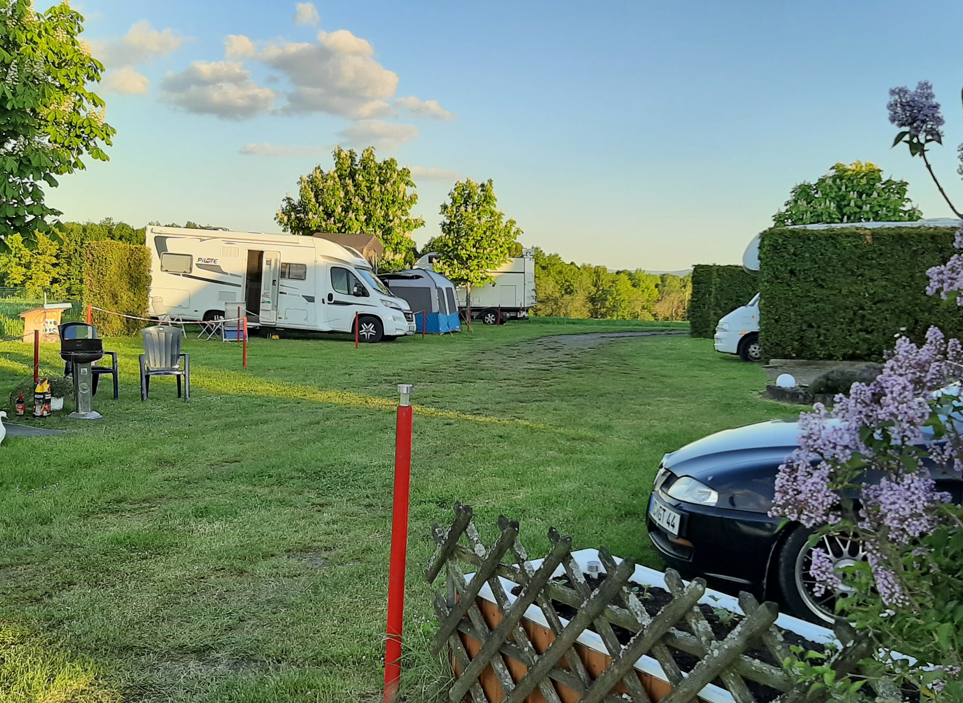 Campingplatz - Campingplatz auf der Höh - Wohnmobil Stell- und Campingplatz "Auf der Höh"
