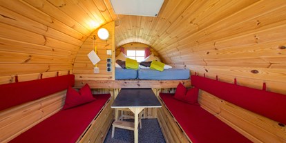 Campingplätze - Grillen mit Holzkohle möglich - Deutschland - Schlummerfassl für 2 Erwachsene und 2 Kinder - Camping Stein