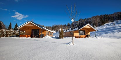 Campingplätze - Kinderspielplatz am Platz - Bayern - Alpen-Chalet als gemütliches Winterdomizil - Camping-Resort Allweglehen