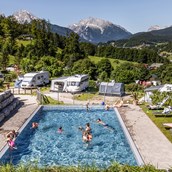Campingplatz - Erholung  mit Watzmannblick - ganzjährig beheizter Pool - Camping-Resort Allweglehen