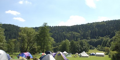 Campingplätze - Bänke und Tische für Zelt-Camper - Bayern - Campingplatz Fränkische Schweiz