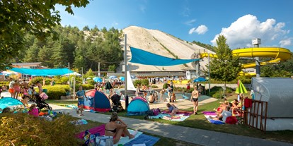 Campingplätze - Grillen mit Holzkohle möglich - Hirschau (Amberg-Sulzbach) - Camping Monte Kaolino-Hirschau