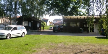 Campingplätze - Bänke und Tische für Zelt-Camper - Bodenwöhr - Camping Ludwigsheide