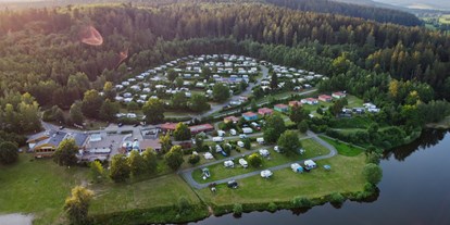 Campingplätze - Grillen mit Holzkohle möglich - Deutschland - Ferienpark Perlsee Camping