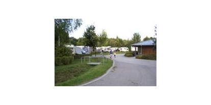 Campingplätze - Grillen mit Holzkohle möglich - Bayern - Camping Straubing
