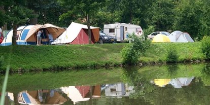 Campingplätze - Auto am Stellplatz - PLZ 96049 (Deutschland) - Camping Insel