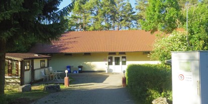 Campingplätze - Tischtennis - Franken - Schlosscamping Kleinziegenfeld