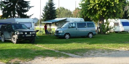 Campingplätze - Grillen mit Holzkohle möglich - Franken - Camping Estenfeld
