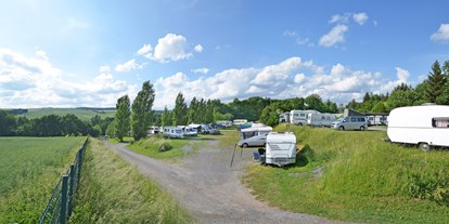 Campingplätze - Grillen mit Holzkohle möglich - Franken - Camping - und Reisemobilstellplatz Thulbatal