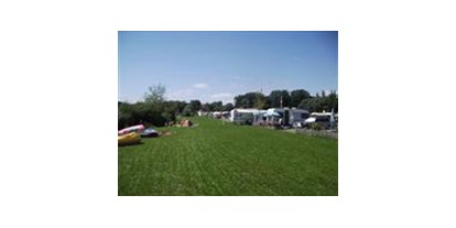 Campingplätze - Ver- und Entsorgung für Reisemobile - Breitenthal (Landkreis Günzburg) - Plätze direkt am See - See Camping Günztal