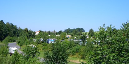Campingplätze - Auto am Stellplatz - Camping -Sibyllenbad
