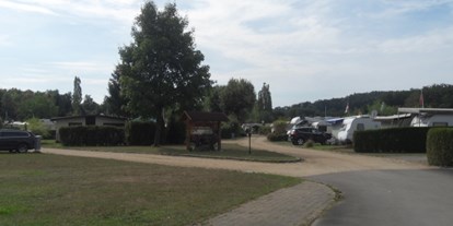 Campingplätze - Bänke und Tische für Zelt-Camper - Franken - Caravan-Club Forchheim