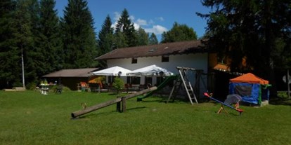 Campingplätze - Kinderspielplatz am Platz - Naturfreundehaus Saulgrub