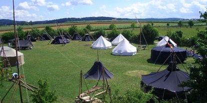 Campingplätze - Bänke und Tische für Zelt-Camper - Bayern - Internationaler Pfadfinderzeltplatz Bucher Berg