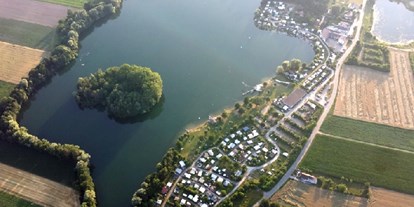 Campingplätze - Ver- und Entsorgung für Reisemobile - Parkstetten - Campingplatz Friedenhain-See