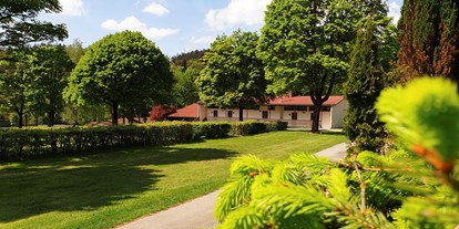Campingplätze - Grillen mit Holzkohle möglich - Bayerischer Wald - Franz Josefs Landresort 