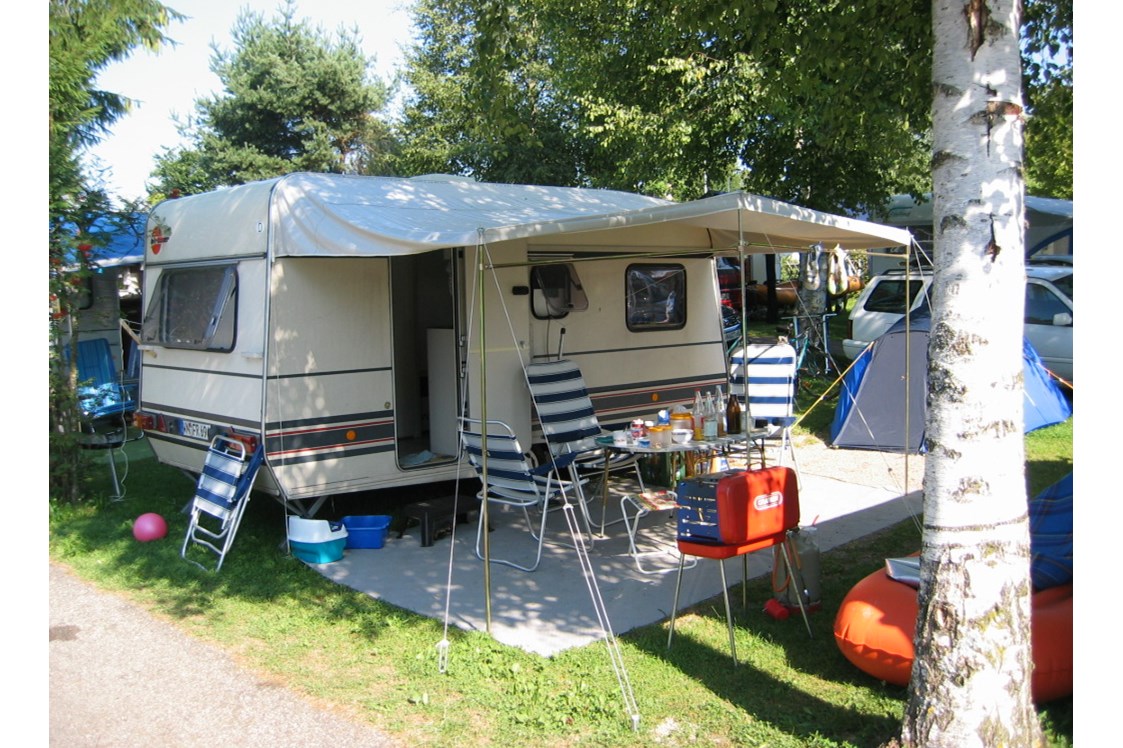 Campingplatz: Insel Camping am See mit Ferienwohnung / Allgäu