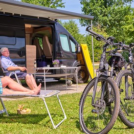 Campingplatz: Entspannung und Erholung auf unseren großzügigen Plätzen - Camping Holmernhof