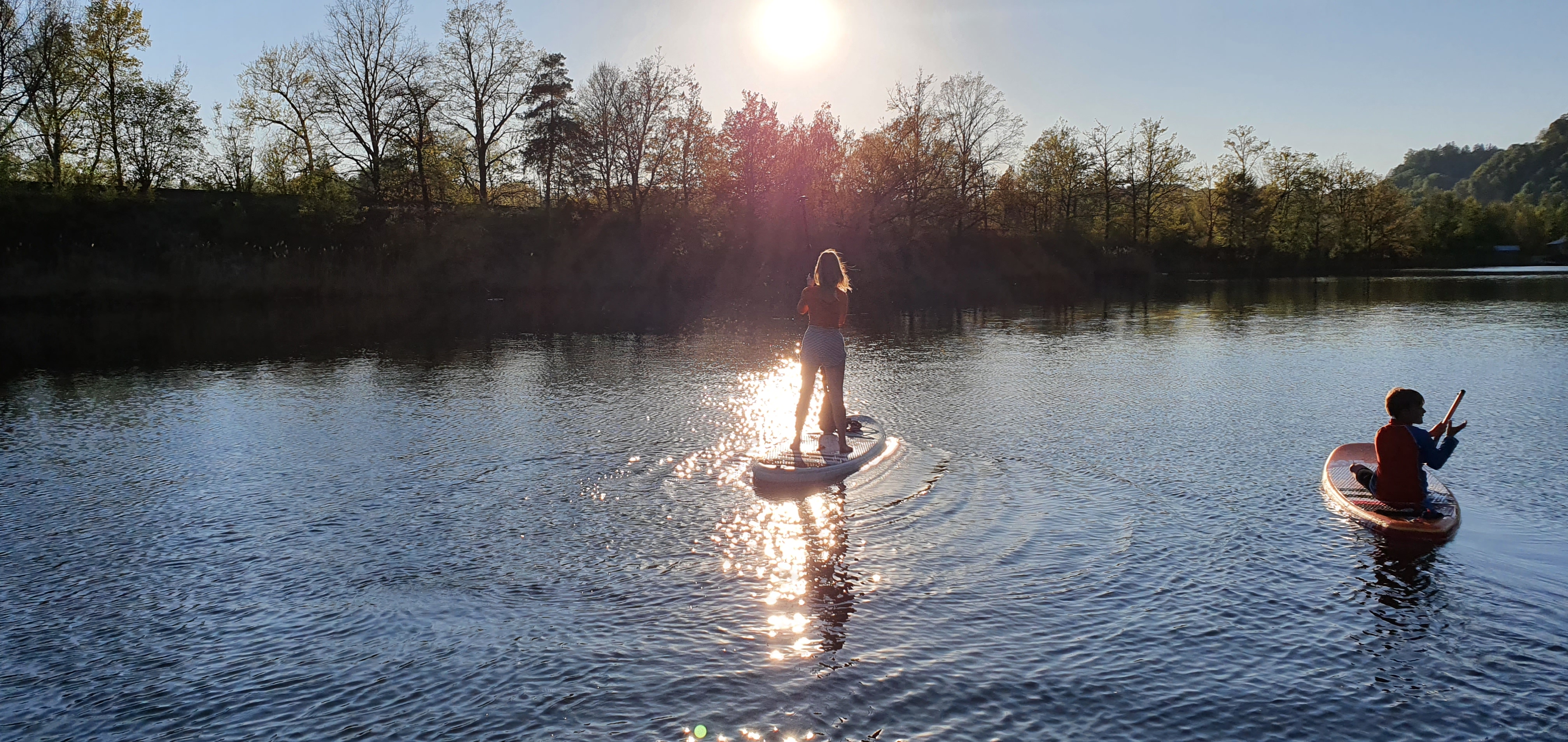 Campingplatz: Spaß im Wasser am Campingplatz Marktl - Campingplatz am Marktler Badesee