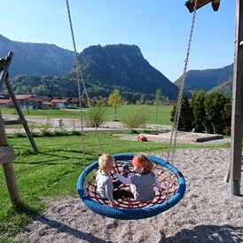 Campingplatz: Kinderspielplatz  - Camping Lindlbauer